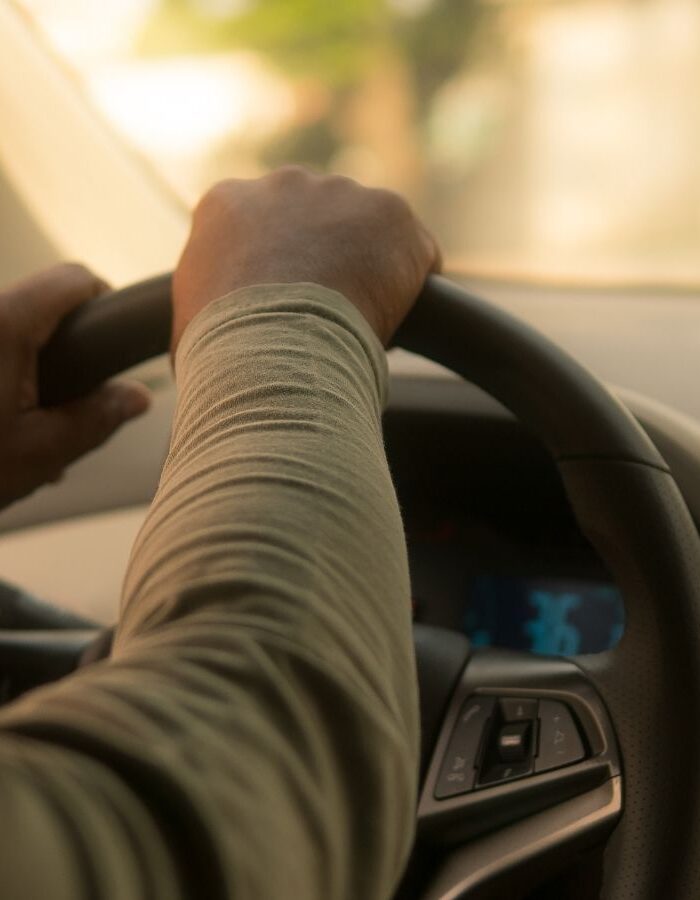 Guida senza patente: chi risponde di un eventuale sinistro?